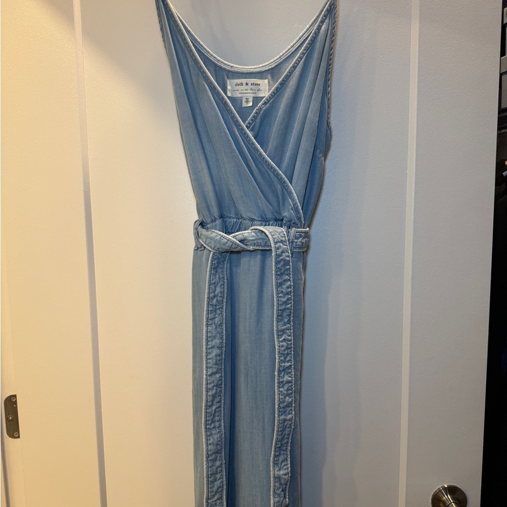 Cloth & Stone dress with pockets.